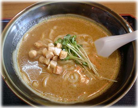 あぢとみ食堂　カレー太麺
